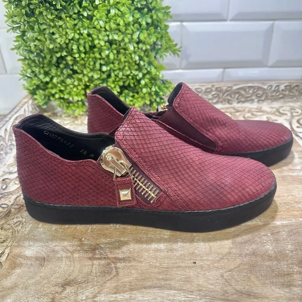 Stuart Weitzmam Leather Flats Size 7.5 - Picture 1 of 11